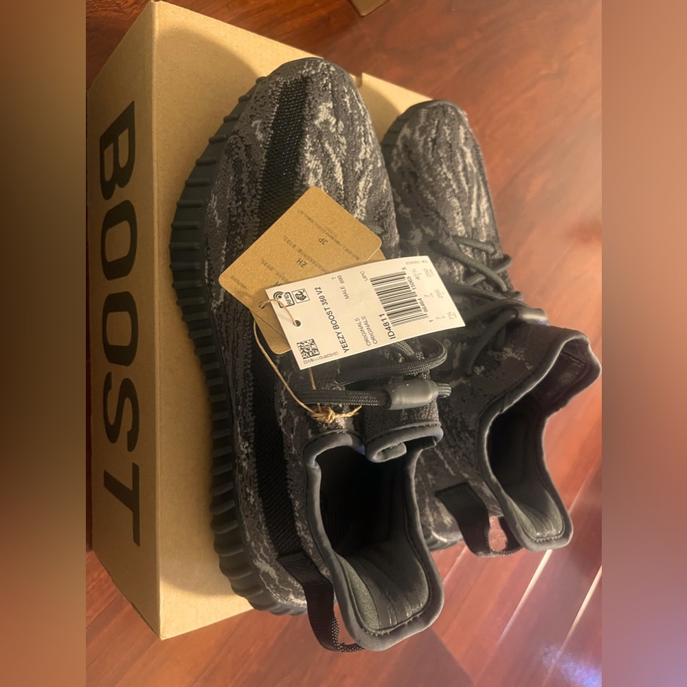 Adidas YZY 350 V2